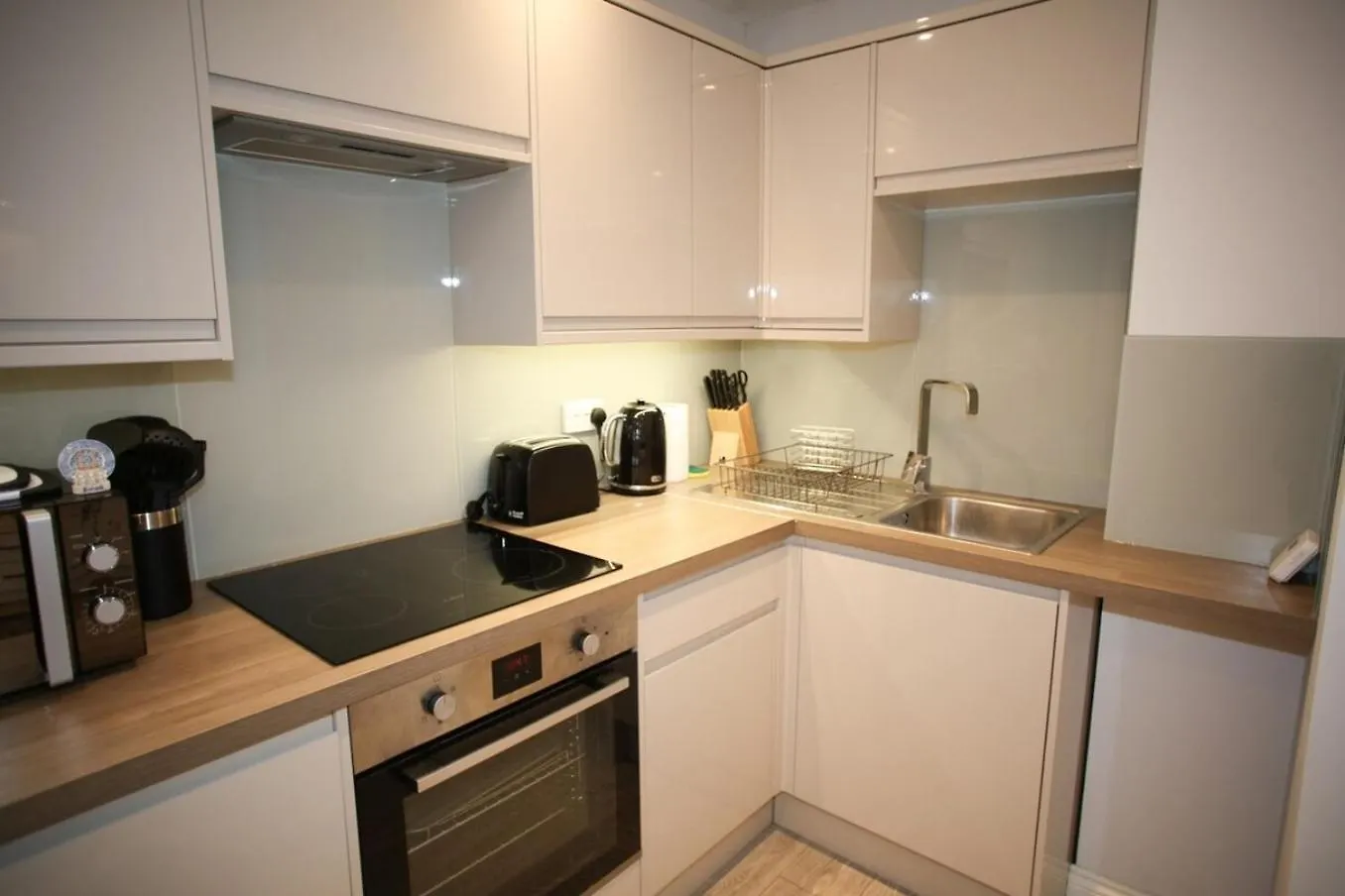 Modern Studio & Prime City Location - Cb1 Just Off Mill Rd - Walk To Station And City Centre Cambridge 0*,  Reino Unido